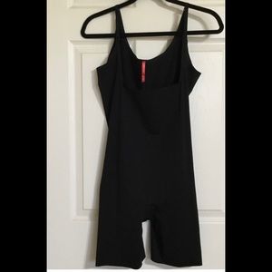 Spanx On Core Mid Thigh Shaper Bodysuit